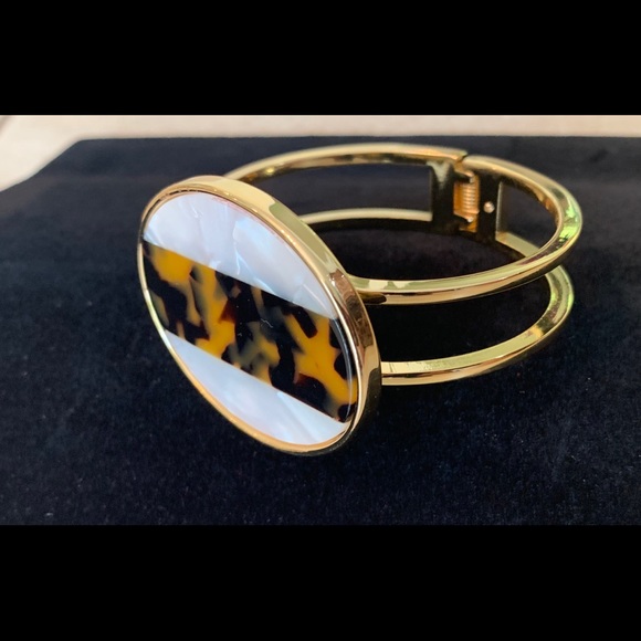 Talbots Jewelry - Talbots Magnetic Spring  Closure Tortoise Bracelet